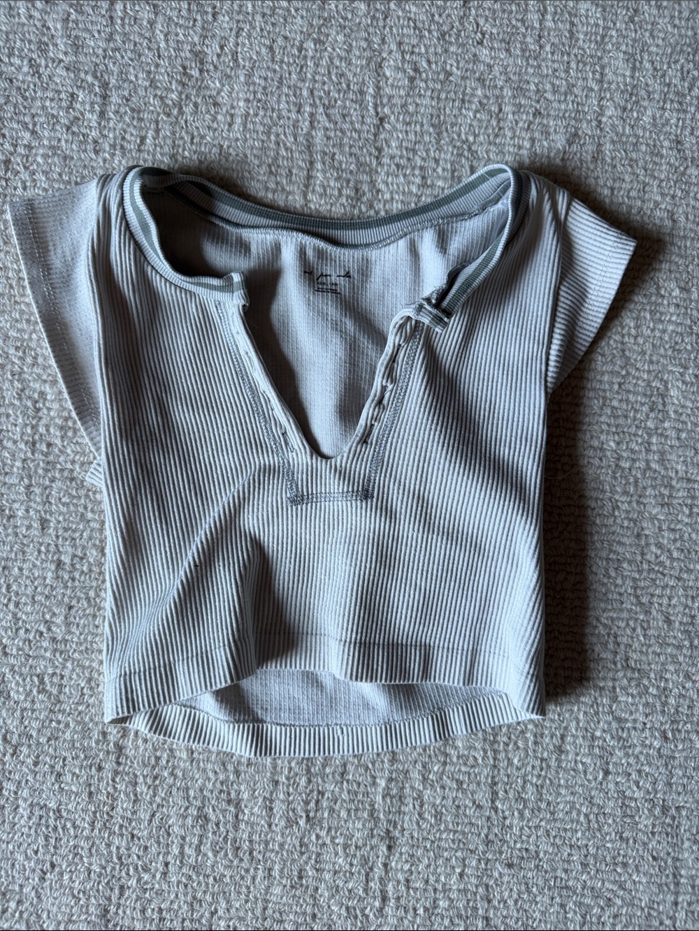 Ribbed V-Neck Crop Top